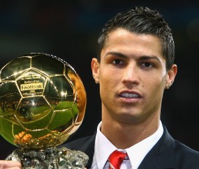 开云官方平台-绝境铸就传奇，德罗赞在凯尔特人与骑士的宿命之战中完成压力爆发