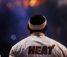 开云网页版-舞台越大越强，霍勒迪在吉林队对阵鹈鹕的比赛中绽放光芒