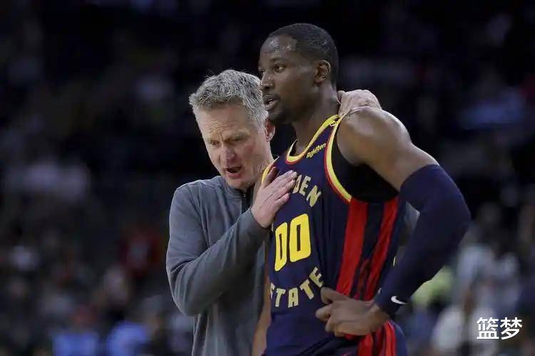 汉堡队连败局面难改，需尽快扭转颓势