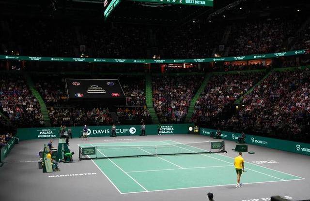 世界网球队完胜欧洲网球队，克耶高斯制霸全场