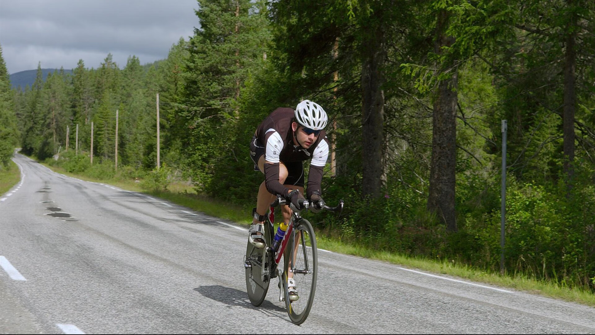 奥运周期关键战之夜，厄德高压力下完成爆发